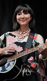 Pam Tillis - Blogpaper