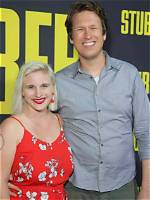 Pete Holmes Wife, Divorce, Height, Girlfriend, Religion, Is He Gay? ·