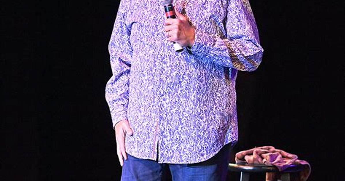 Photos of the Comedian Hollywood Life ·