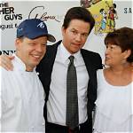 Robert Wahlberg Siblings, Net Worth, Wife Family, Bio