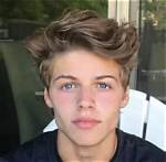 Sam Dezz - Bio, Age, Net Worth, Height, Single, Nationality, Body Measurement, Career
