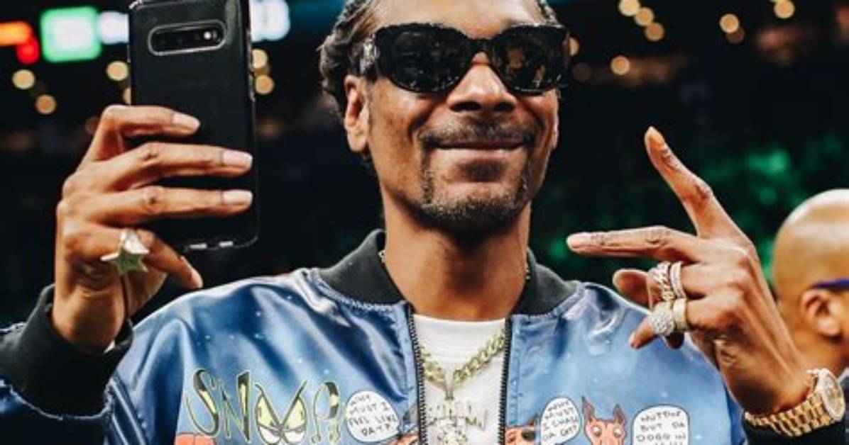 Snoop Dogg's Legacy: a Closer Look at Julian Corrie Broadus