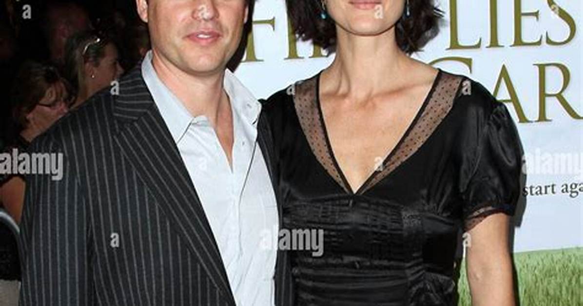 Steven Roy – 6 Facts About Carrie-Anne Moss’ Husband