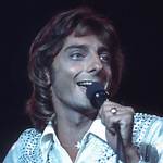 The Unseen World of Barry Manilow's Wife