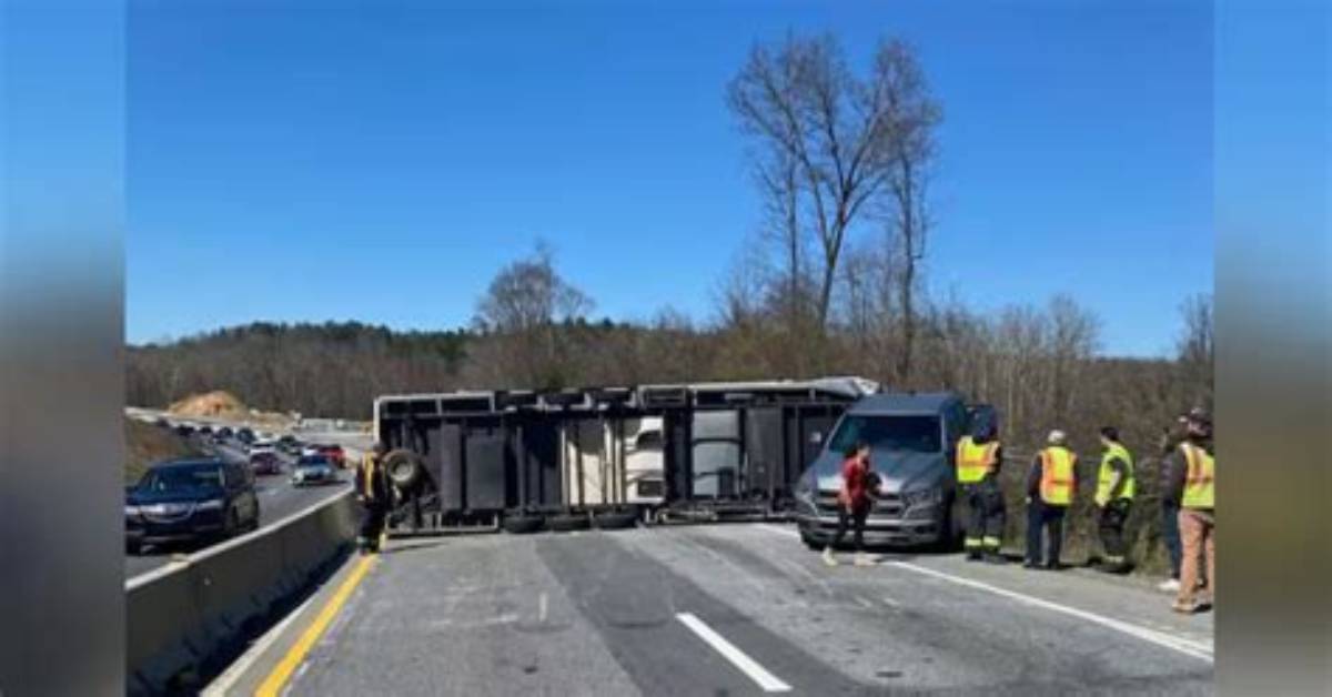 Tragic Highway Crash: Fatal Accident Takes Lives of Families