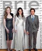 Uncover the Secrets: Katie Holmes' Height and Weight Revealed