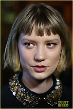 Unlocking Mia Wasikowska's Salary Secrets in Alice in Wonderland