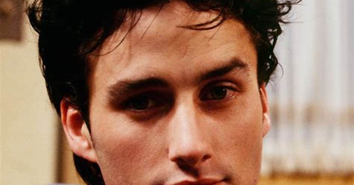 Unraveling the Charm of Mark from Roseanne