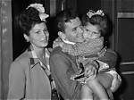 Unraveling the Connection: Is Frank Sinatra and Nancy Sinatra Related?