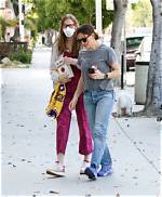 Unraveling the Mystery: Does Violet Affleck Have Asthma?