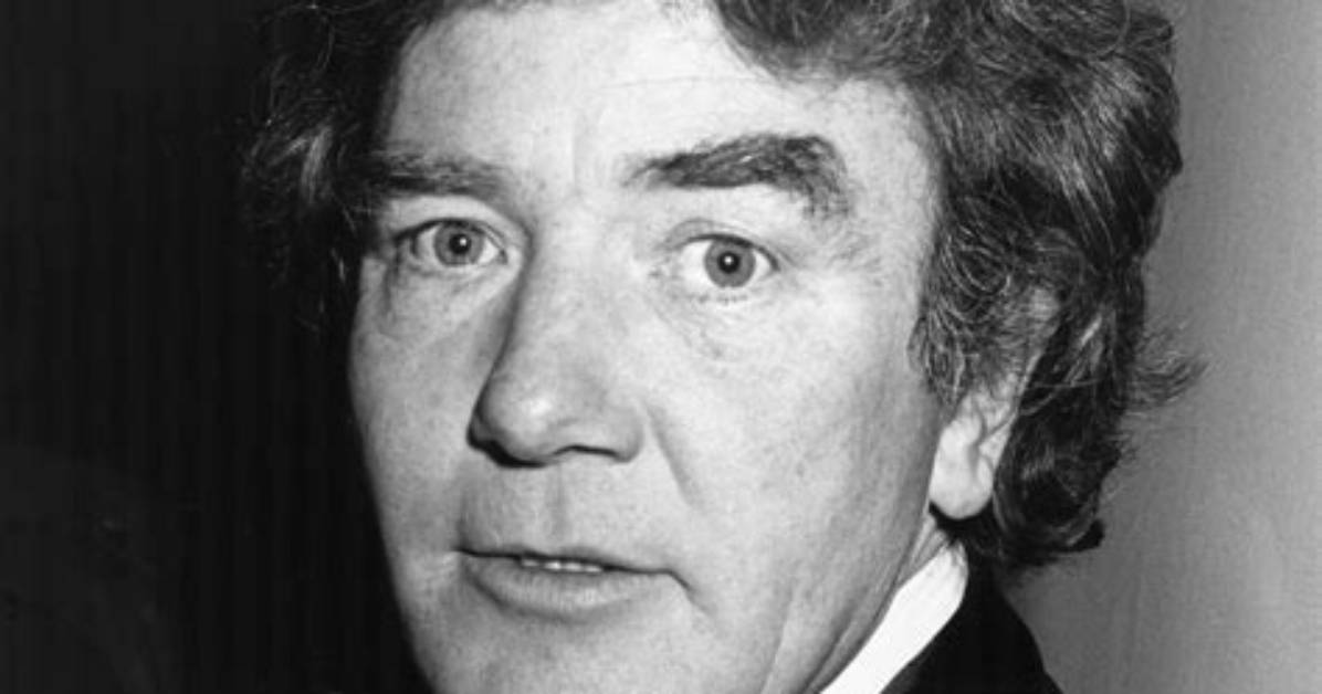 Unveiling Albert Finney's Height, Weight, Age, and Net Worth: a Journey of Discovery