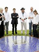 Unveiling the Enigmatic Life of Maurice Gibb's Wife: Discoveries and Insights