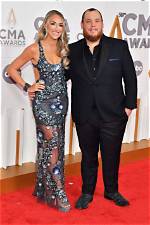 Unveiling the Height of Luke Combs: a Closer Look