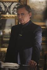 Unveiling the Height of Robert Carlyle: How Tall Is He in Feet?