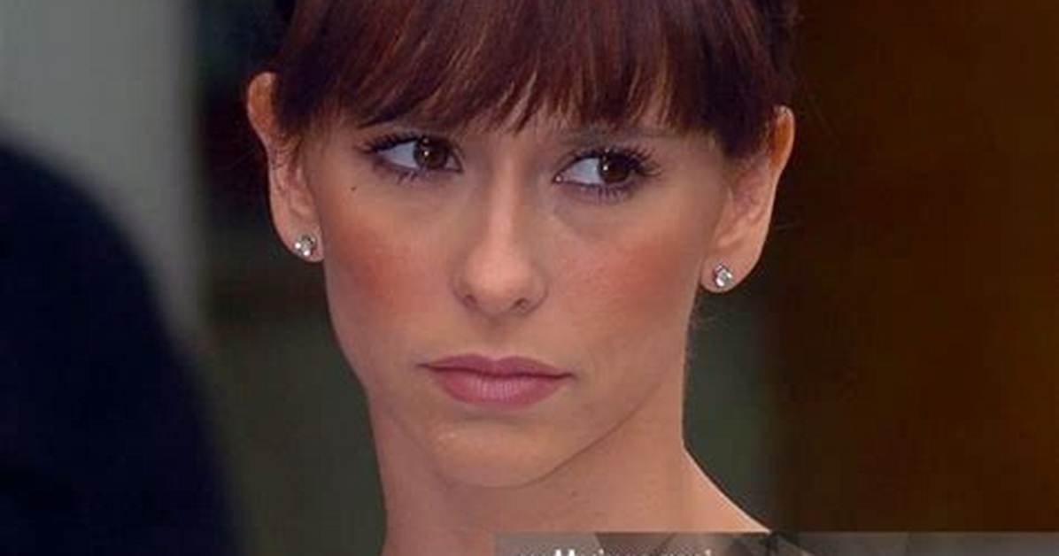 Unveiling the Life of Jennifer Love Hewitt Through the Eyes of the Paparazzi