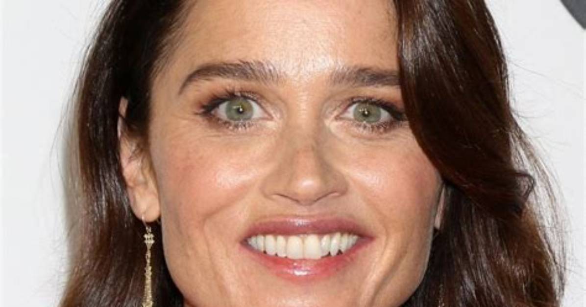 Unveiling the Life of Robin Tunney's Husband: a Journey into Their Relationship