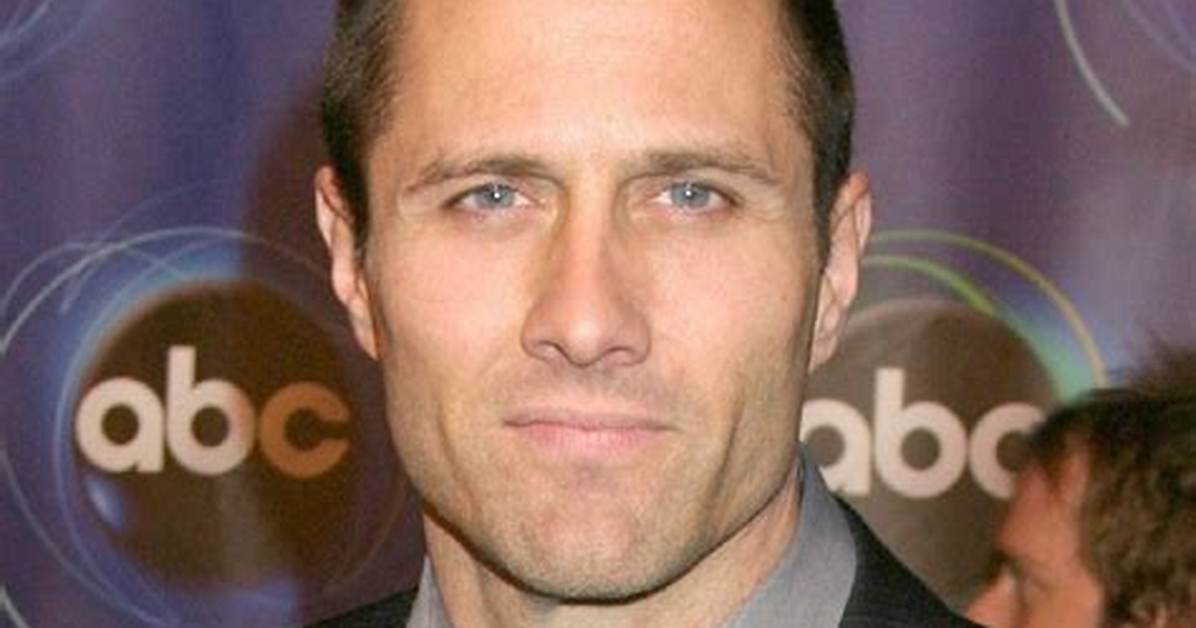 Unveiling the Secrets: Rob Estes' Wife Revealed