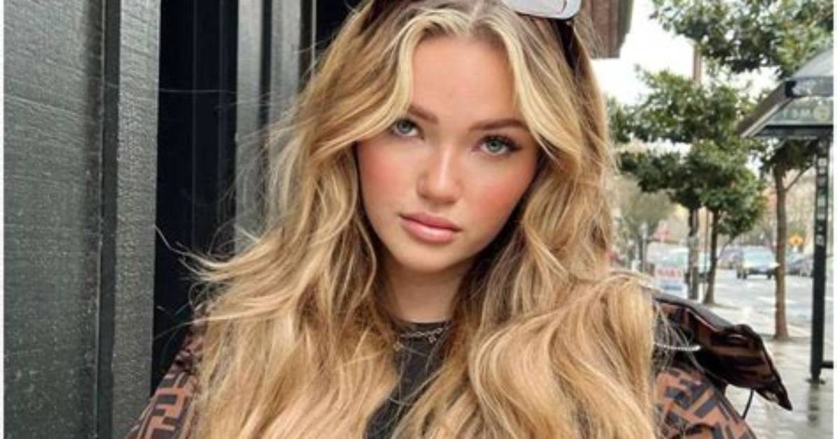 Unveiling the World of Alyssa Mckay and Dove Cameron