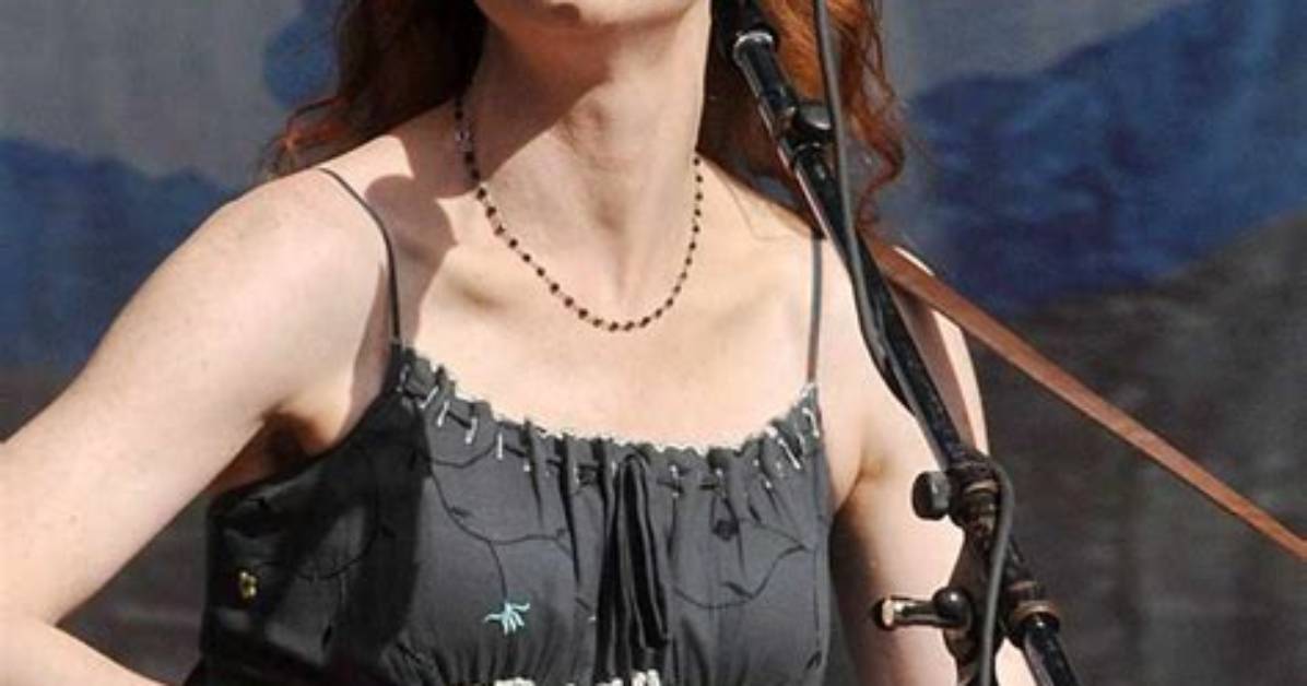Vibejolt | Gillian Welch (Folk Singer)