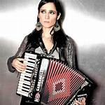 Vibejolt | Julieta Venegas (Pop Singer)