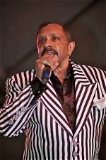 Voxvibe | Ron Tyson (Soul Singer)