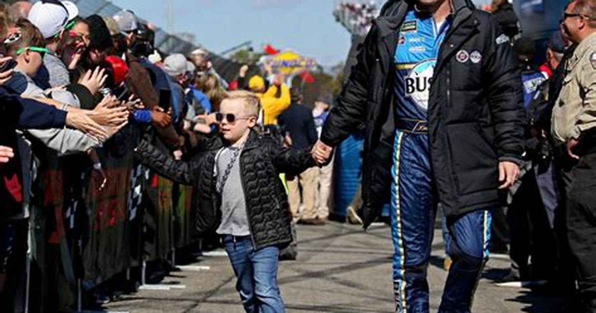 Wears the Fire Suit Nascar Fans React to Kevin Harvick Spending Quality Timewith Family