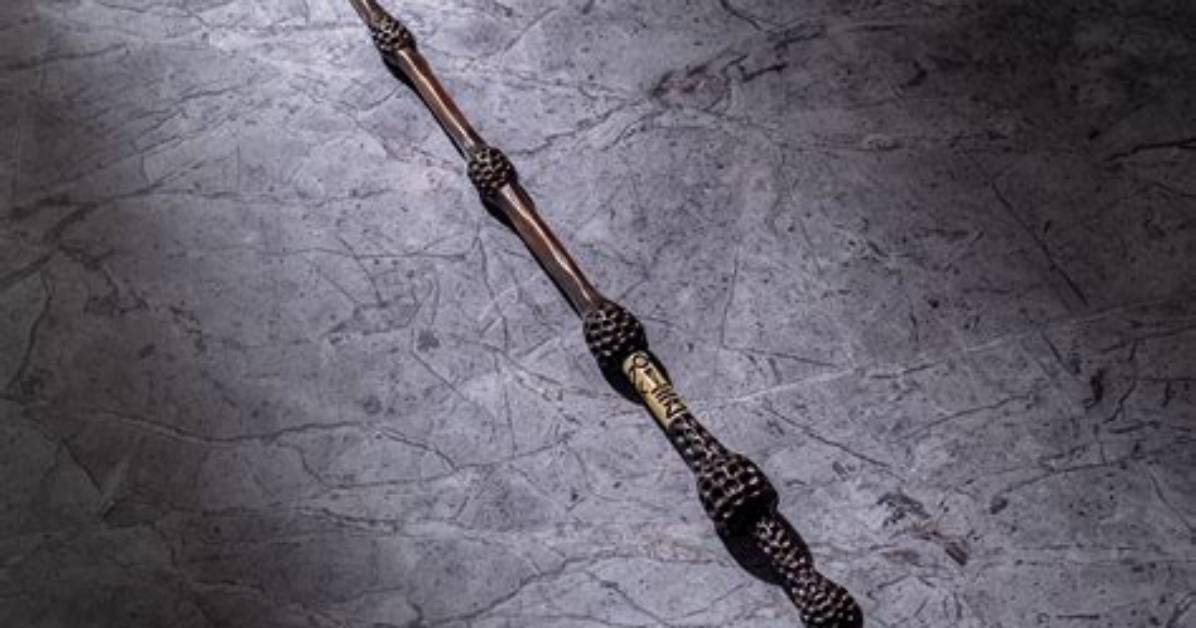 What Is Dumbledores Wand Called? Celebrity. Fm #1 Official Stars, Business & People Networ