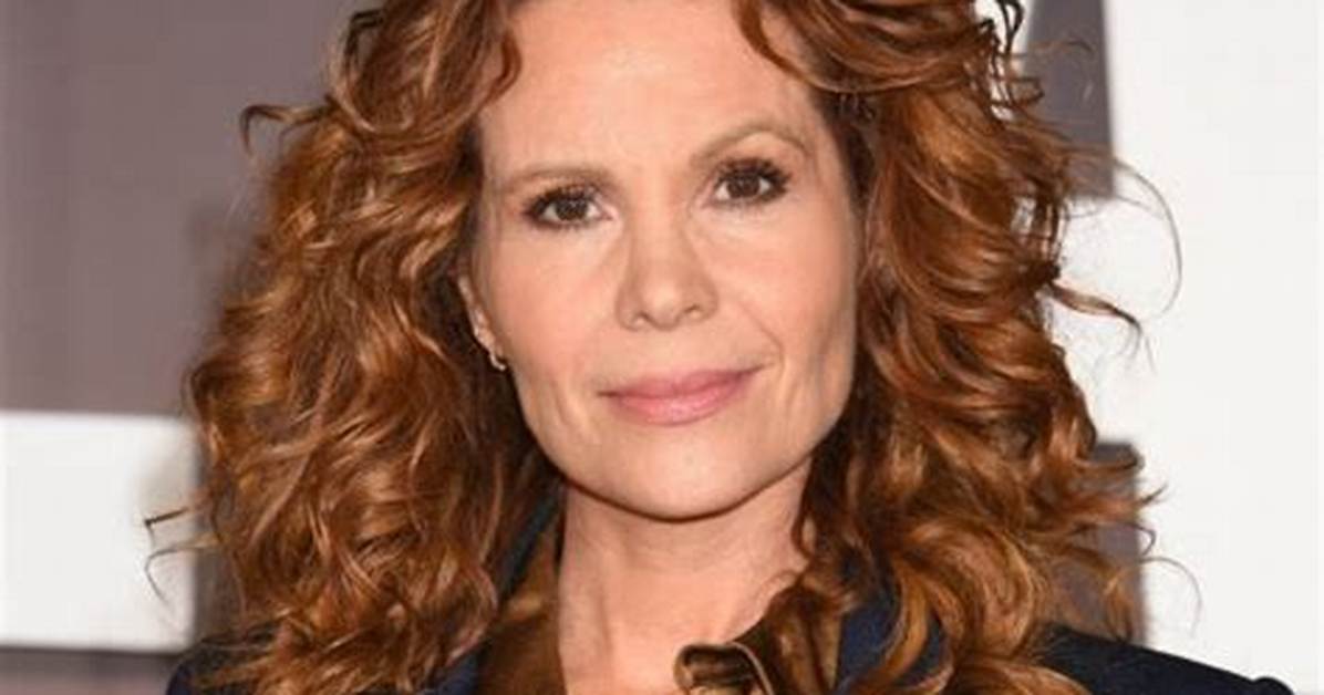 Where Is Robyn Lively Now and How Is She Related to Blake Lively?