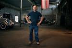 Who Is Jersey Jon on American Pickers? Five Facts About the Cast Member! Tue 16 February 2021 1