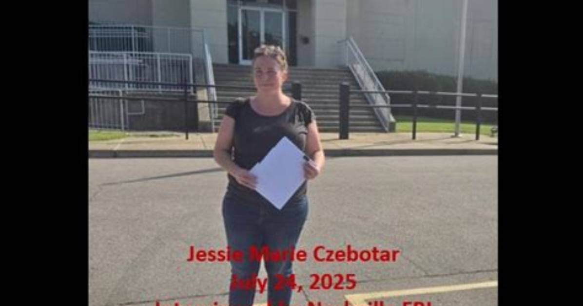 Who Is Jessie Czebotar? 10 Facts to Know