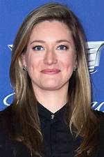 Zoe Perry: Unveiling the Mystery of Her Husband's Name